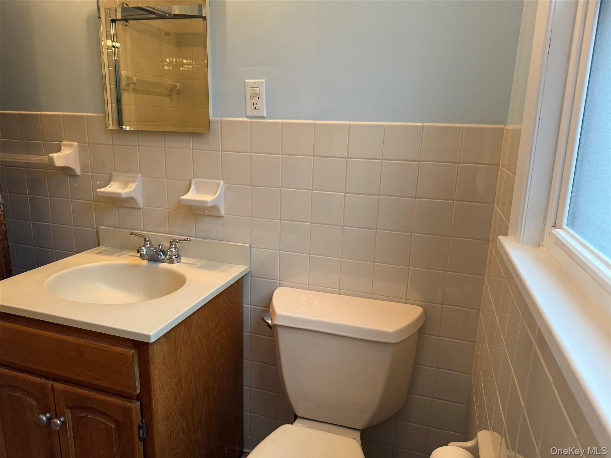 3821 218 St, Unit 2 floor photo 4