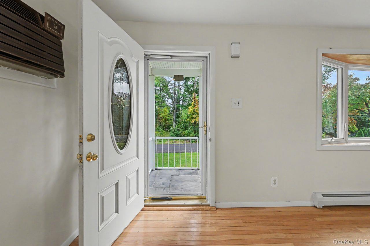 10 Palisades Road – For Sale photo 4