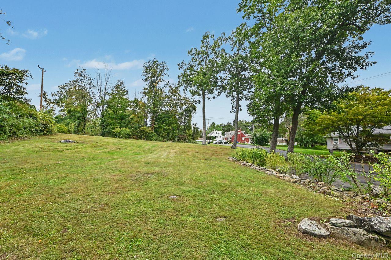10 Palisades Road – For Sale photo 38