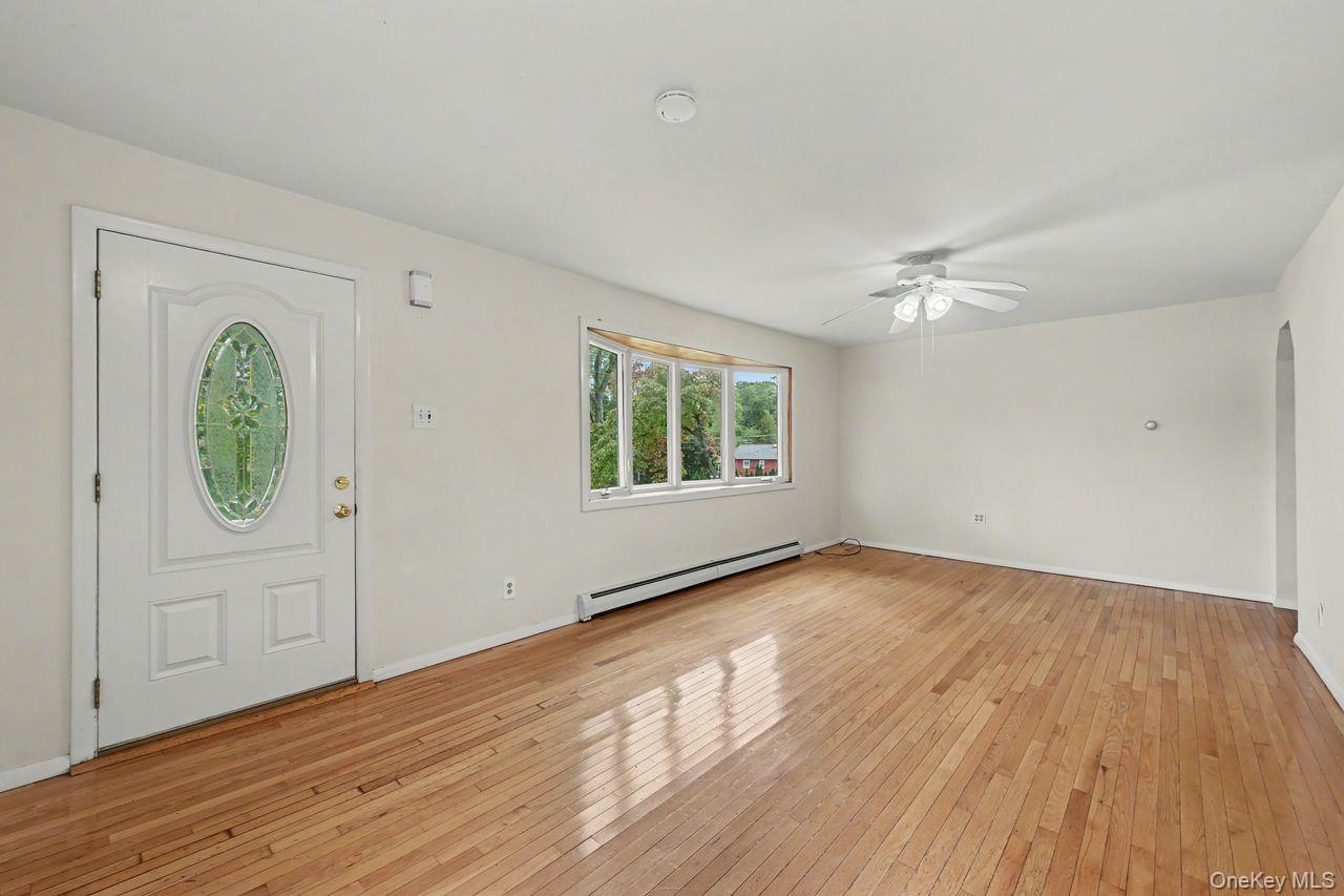 10 Palisades Road – For Sale photo 5