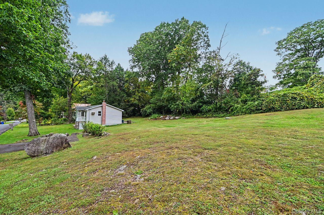 10 Palisades Road – For Sale photo 33