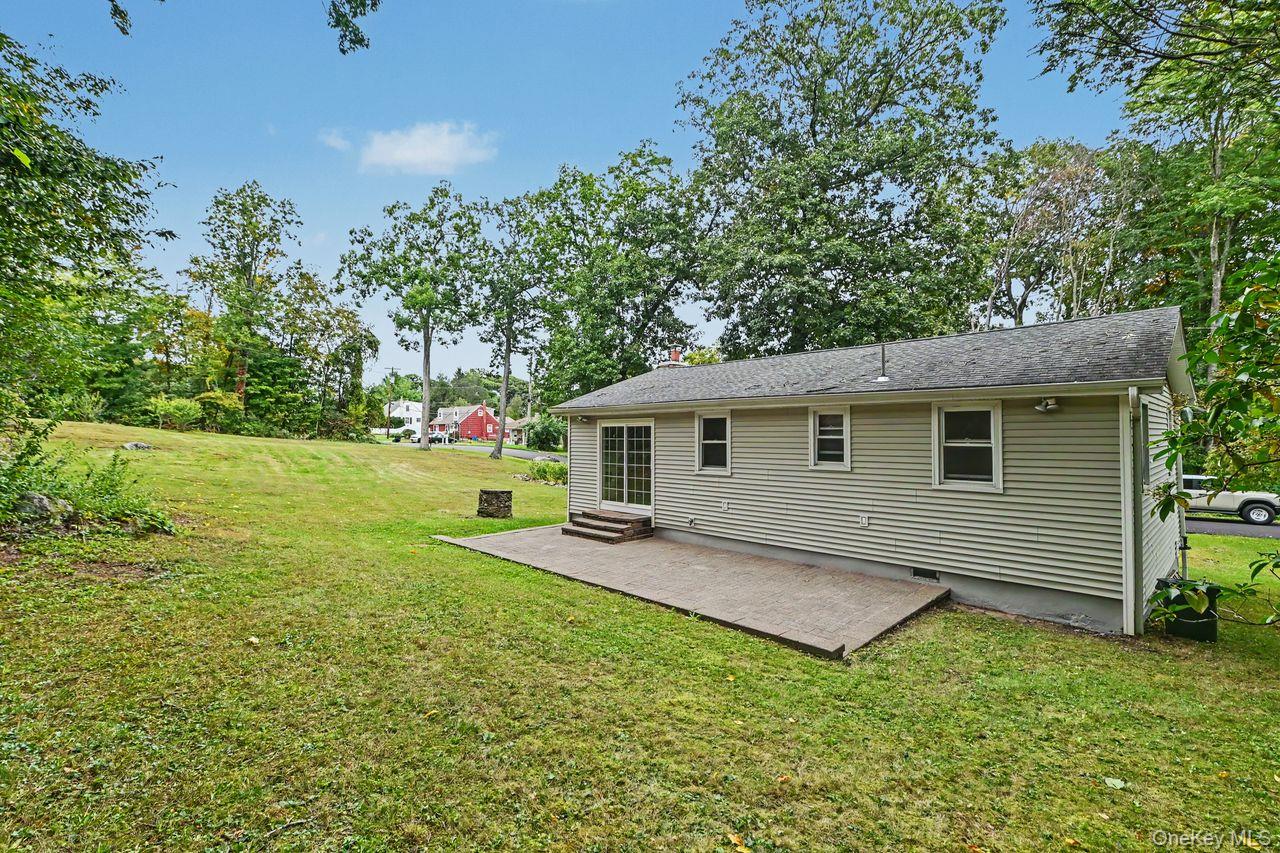 10 Palisades Road – For Sale photo 30