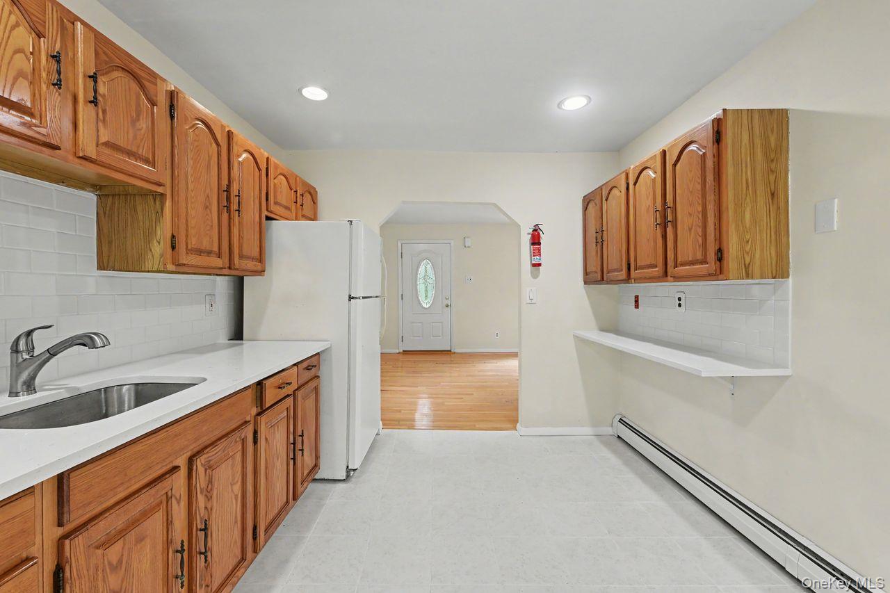 10 Palisades Road – For Sale photo 10