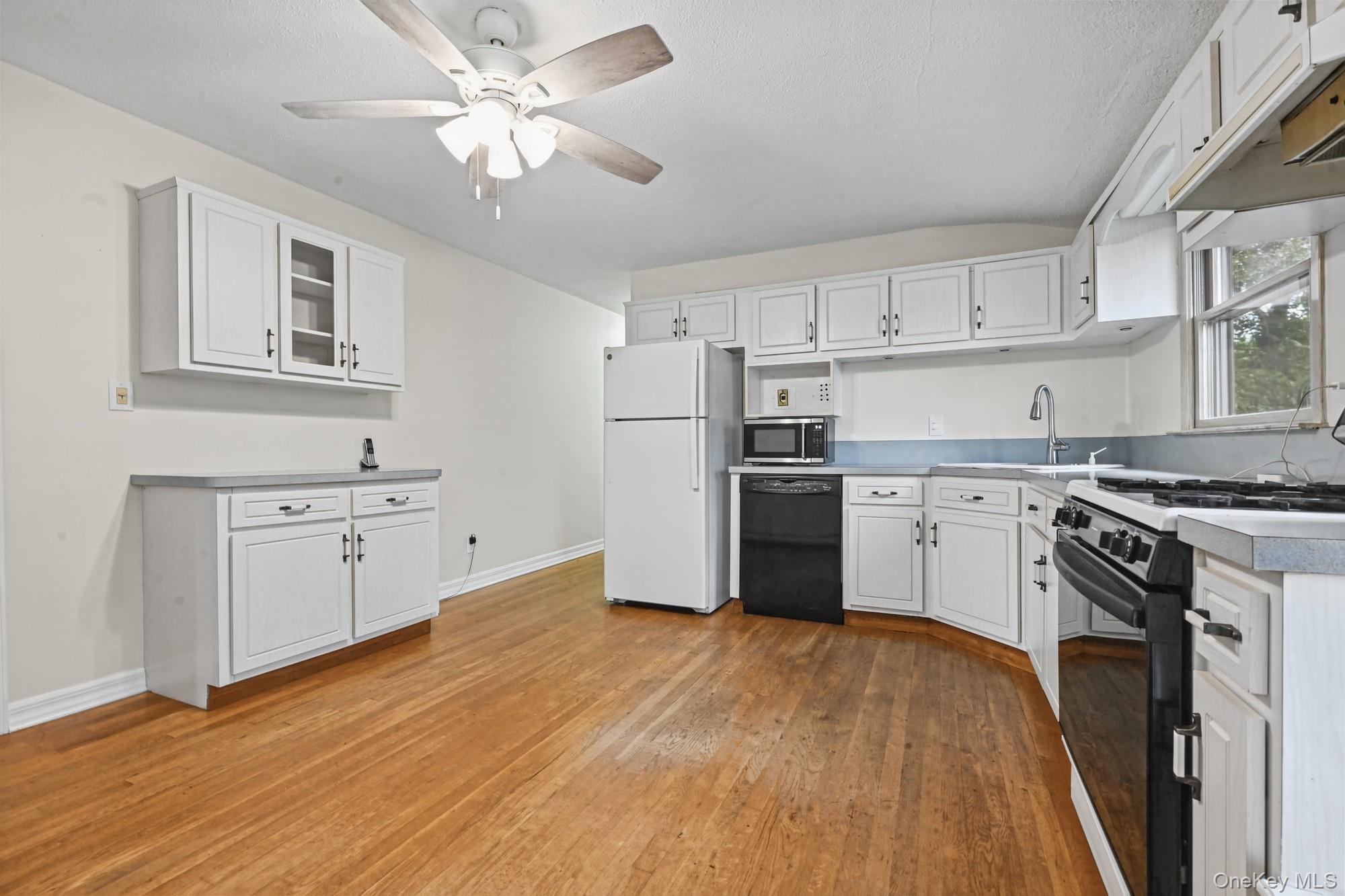 3 Alamo Drive – For Sale photo 10