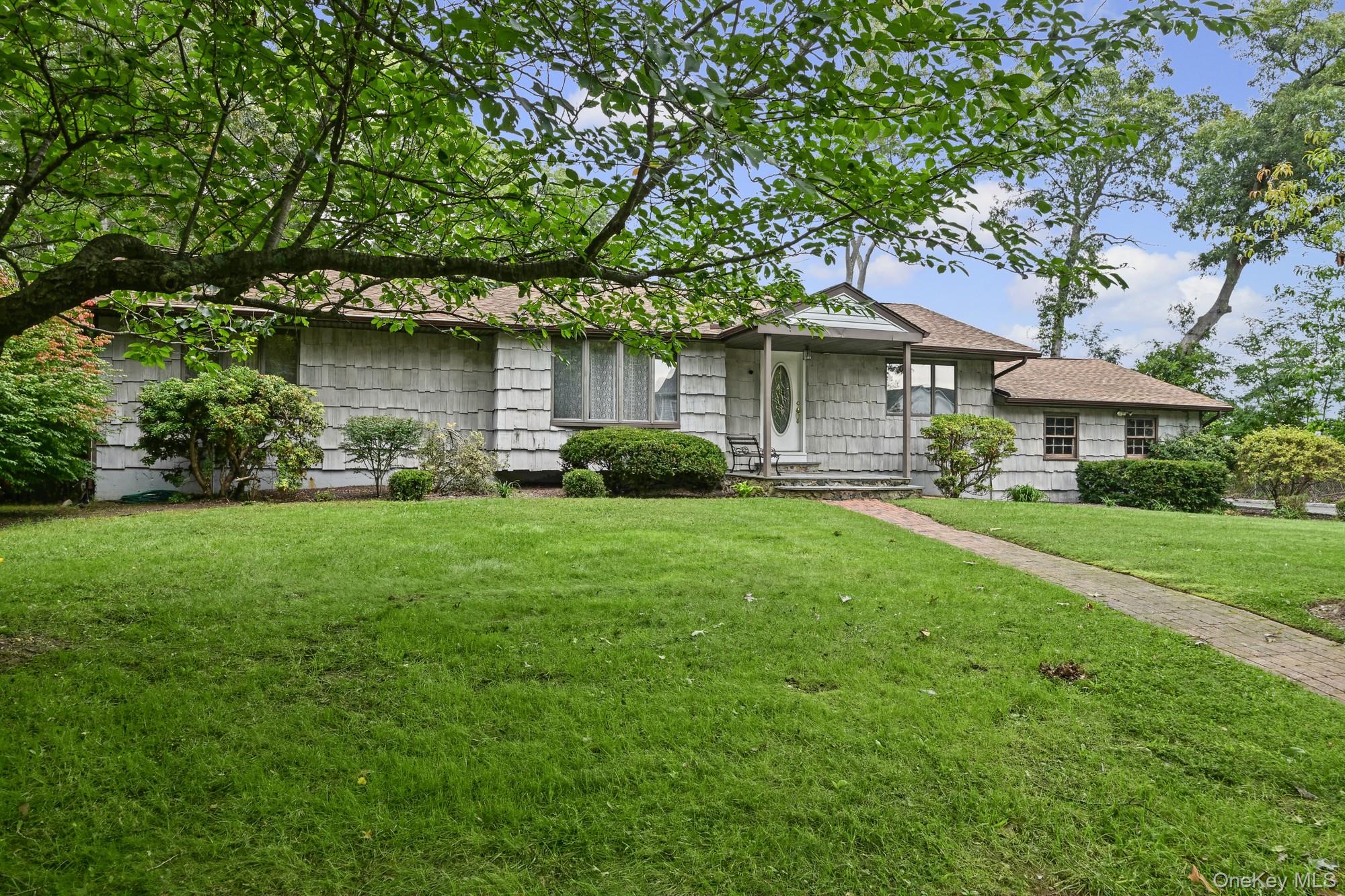 3 Alamo Drive – For Sale photo 2