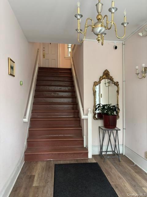 25 Knollwood Avenue, Unit Apt 5 photo 3