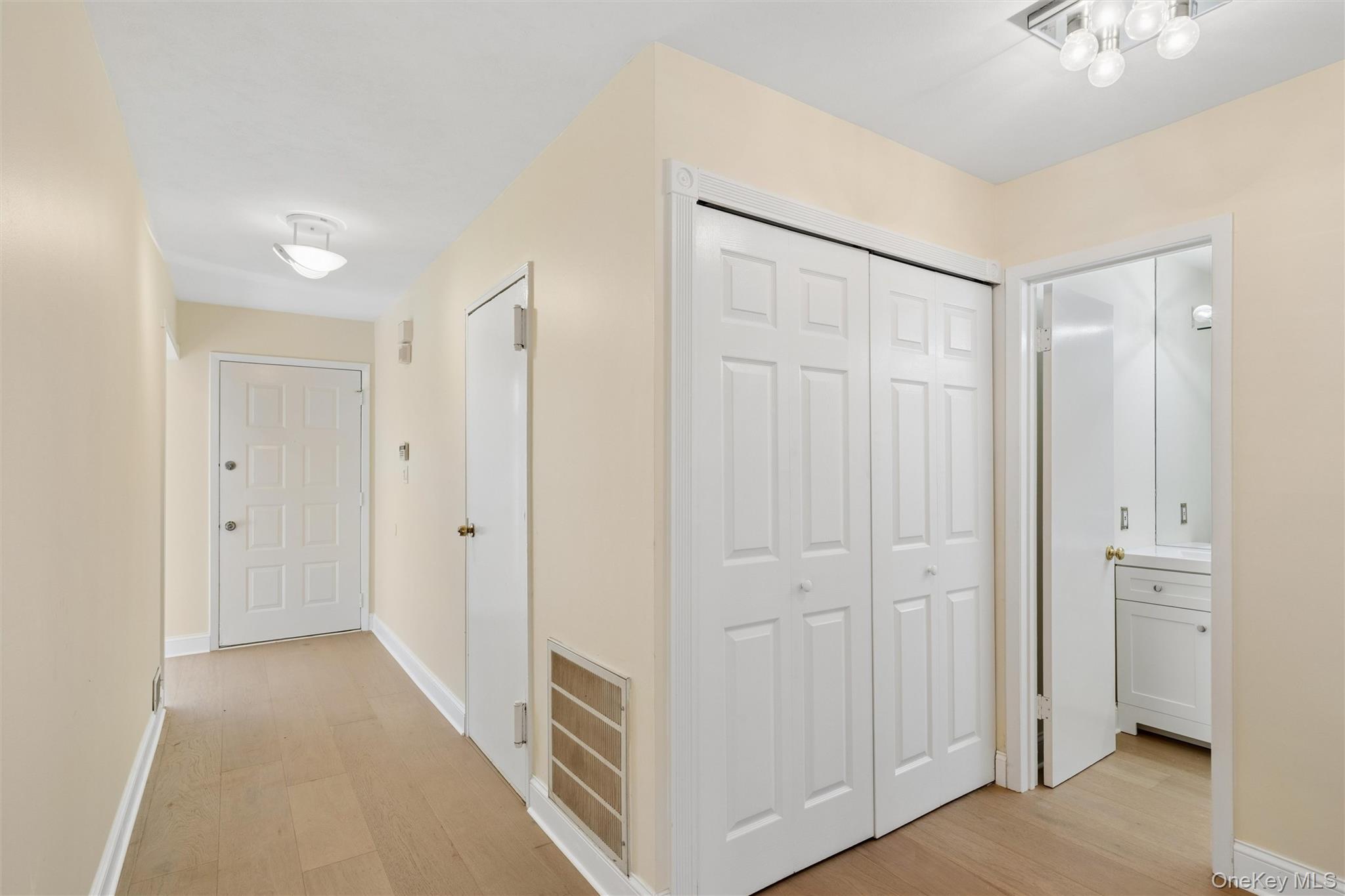 87 Northgate Circle – For Sale photo 3