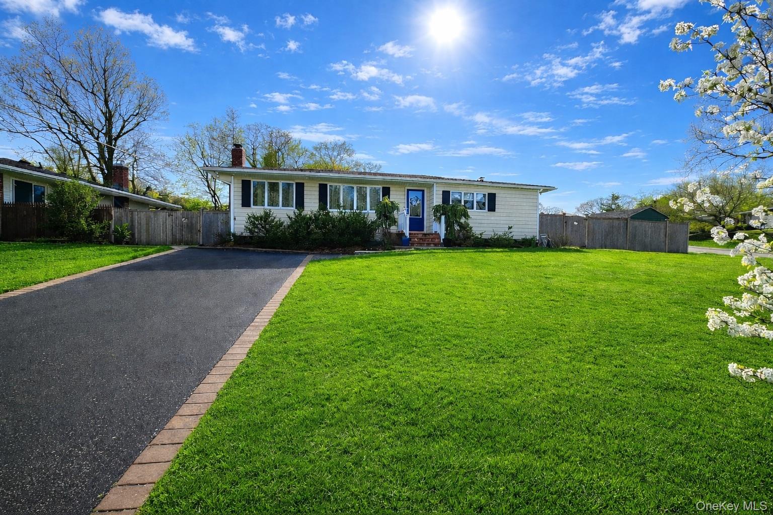 296 Moriches Road – For Sale photo 3