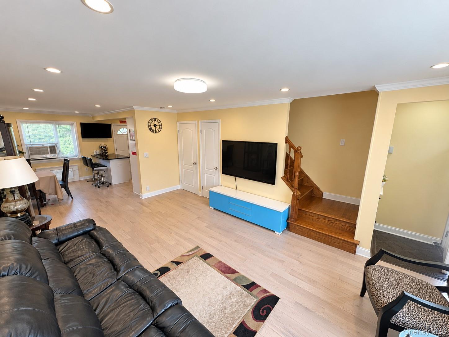 14-82 212 Street, Unit 122 photo 9
