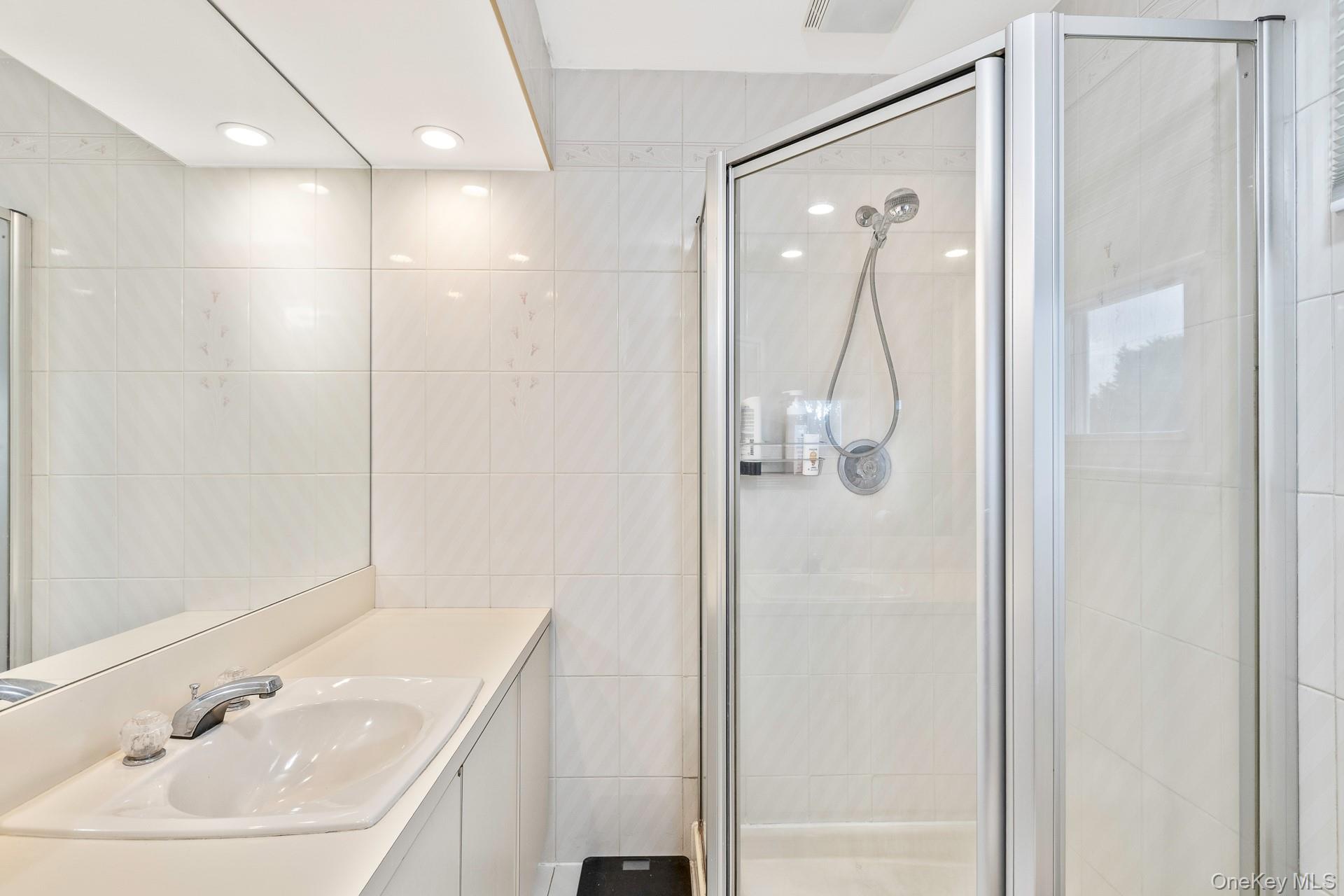24 Frank Street – For Sale photo 26