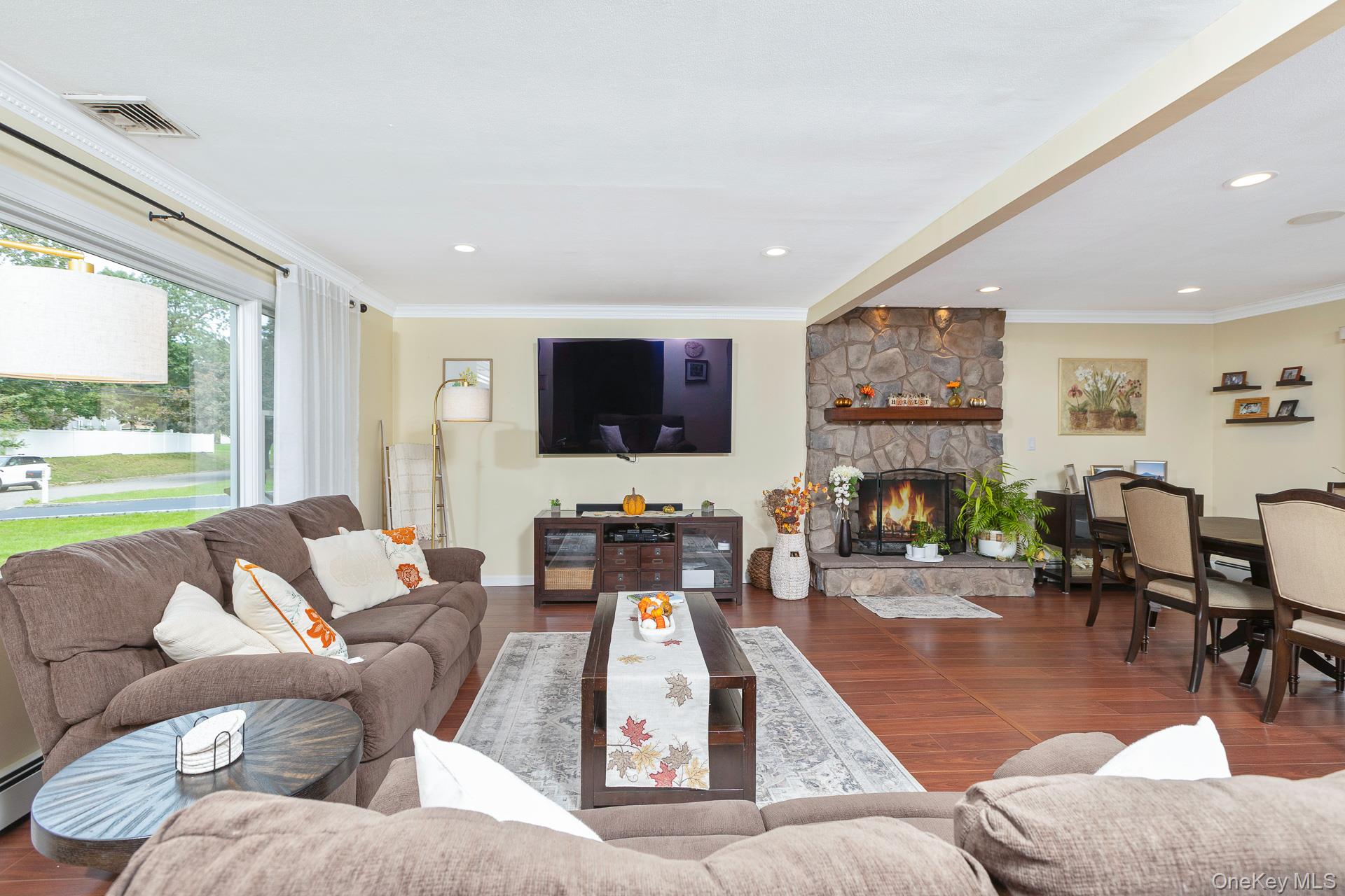 24 Frank Street – For Sale photo 15