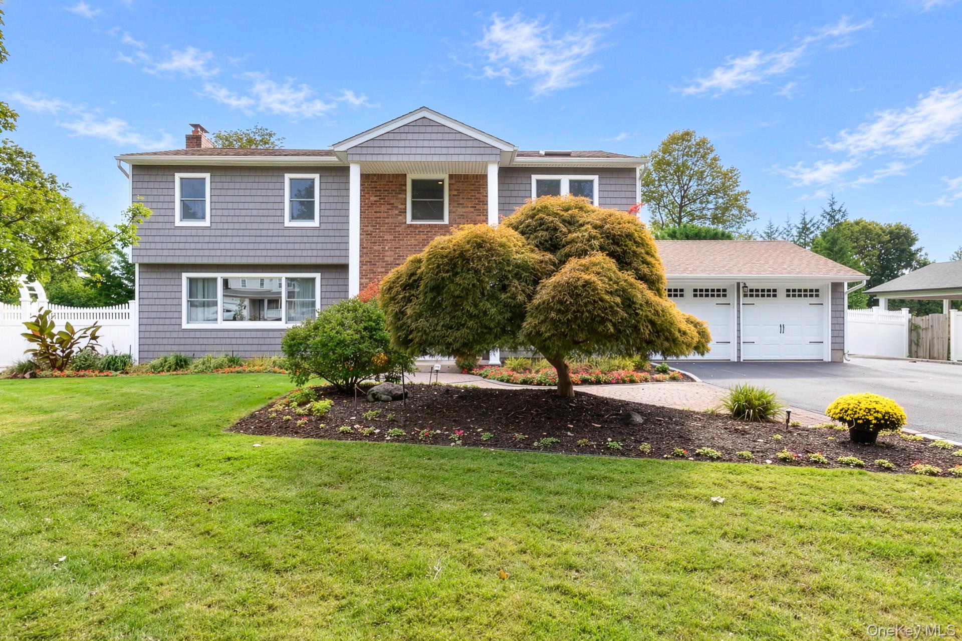 24 Frank Street – For Sale photo 3