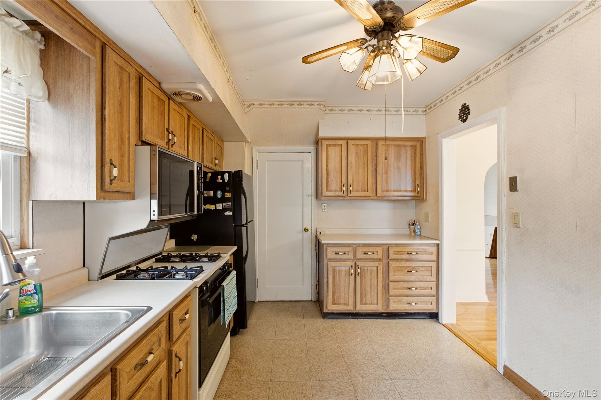 163-68 25th Avenue – For Sale photo 9