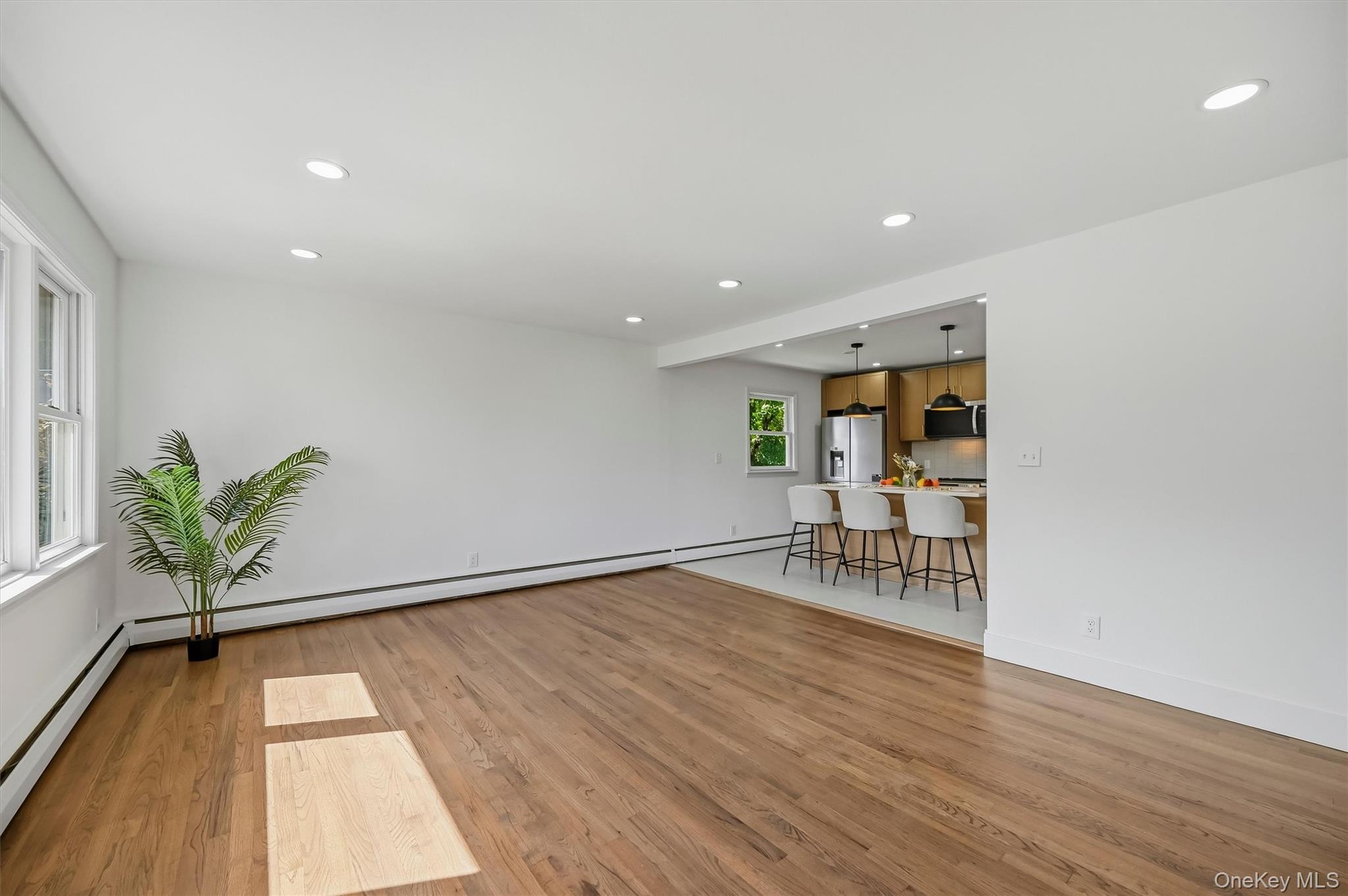 6 Lannis Avenue – For Sale photo 3