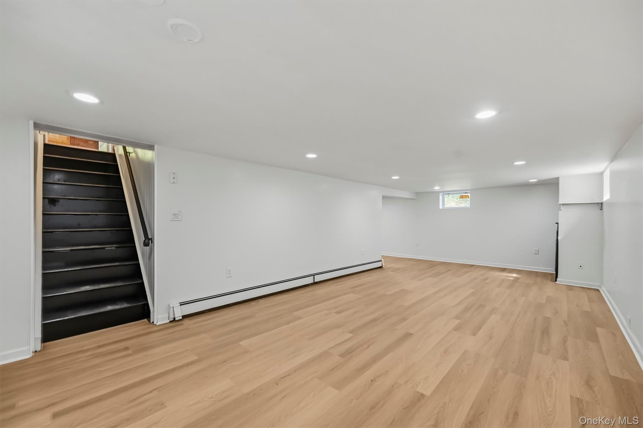 6 Lannis Avenue – For Sale photo 16