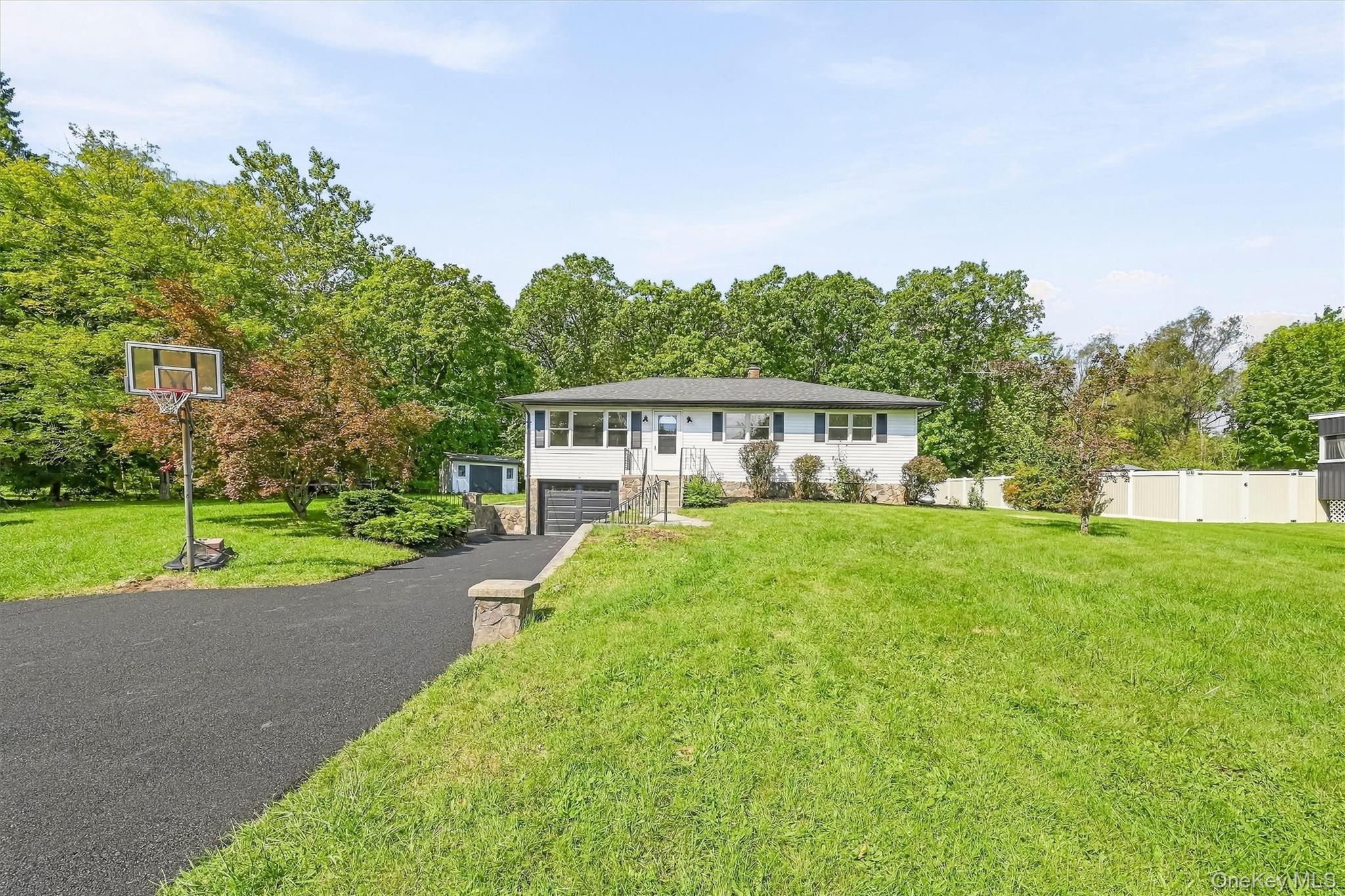 6 Lannis Avenue – For Sale photo 18