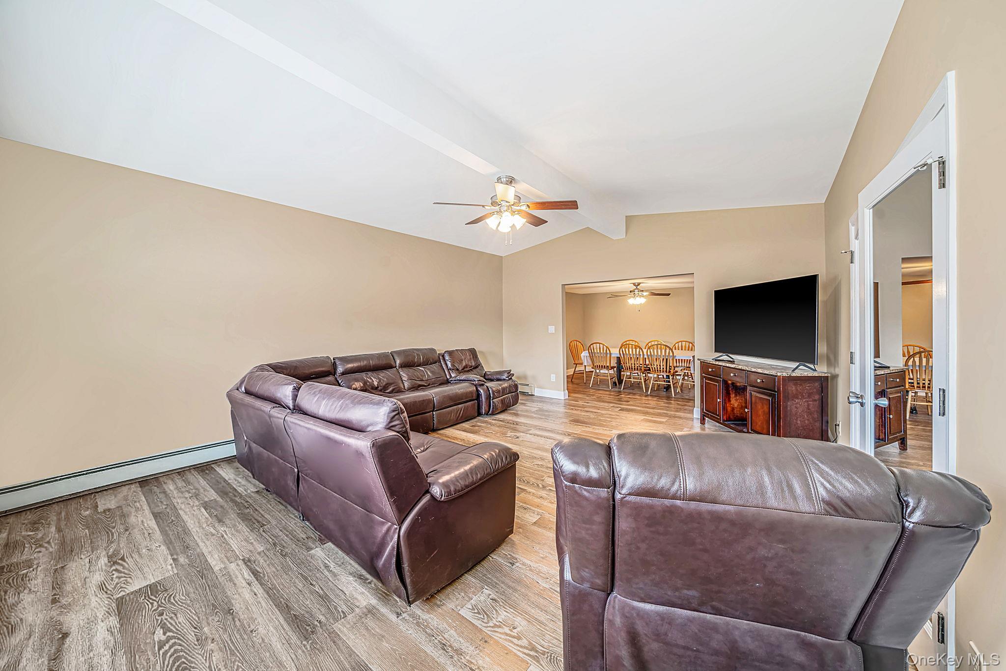 27 Lehigh Lane – For Sale photo 13
