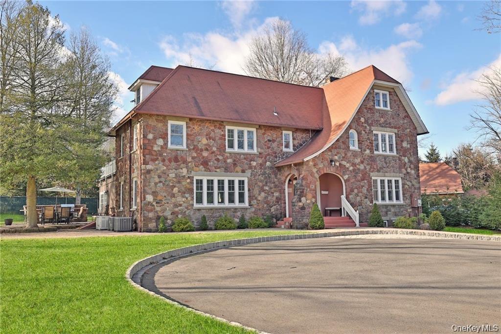 245 E Townline Road – For Rent