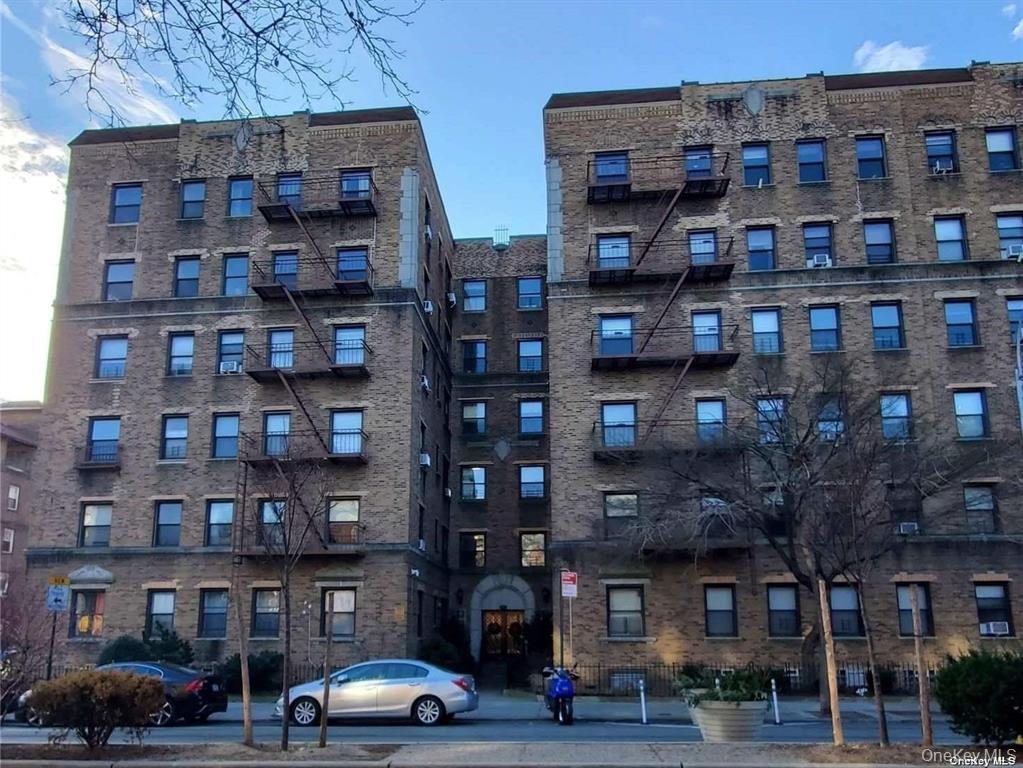 82-16 34th Avenue, Unit 4H photo 14
