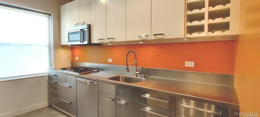 82-16 34th Avenue, Unit 4H
