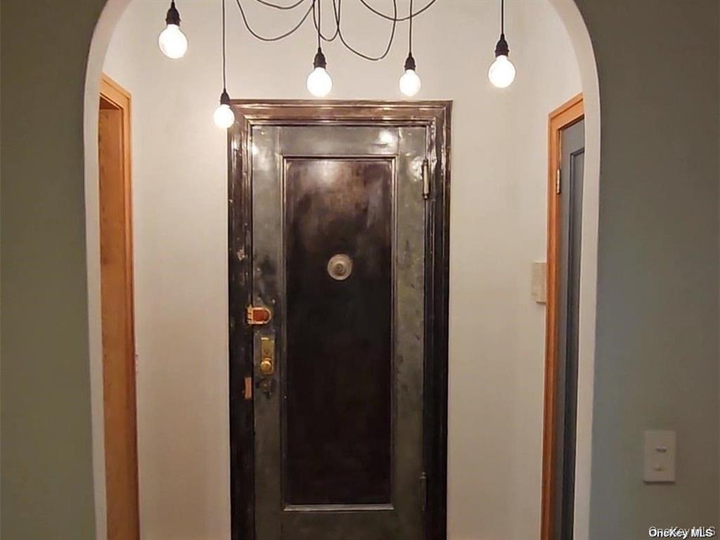 82-16 34th Avenue, Unit 4H photo 3