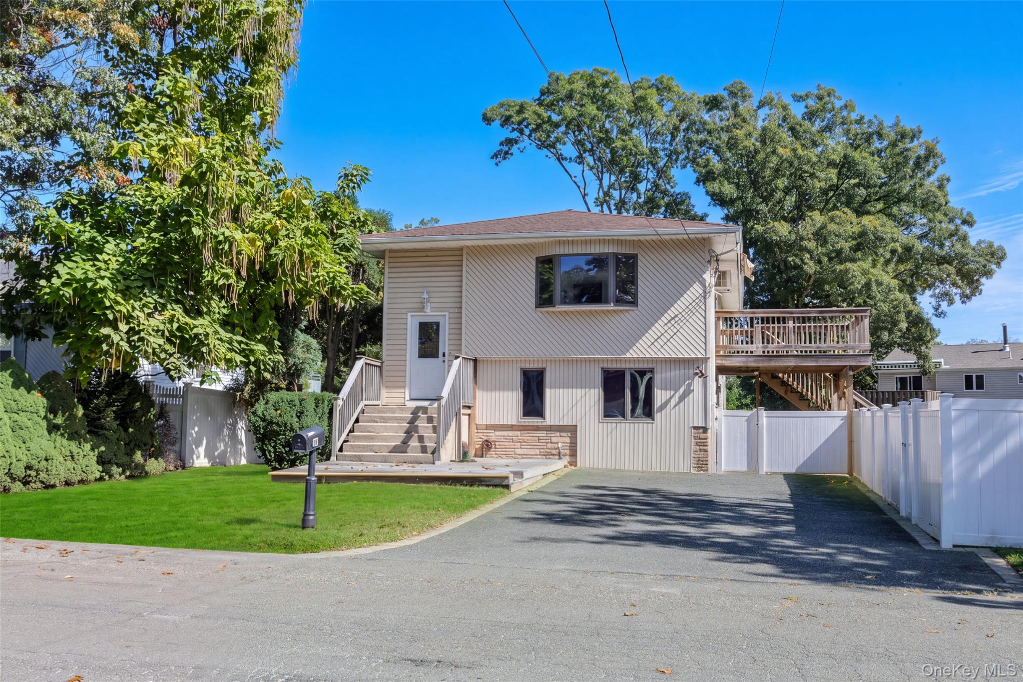 41 Powell Avenue – For Sale photo 2