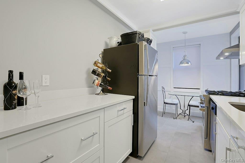 142 Garth Road, Unit 3J photo 7