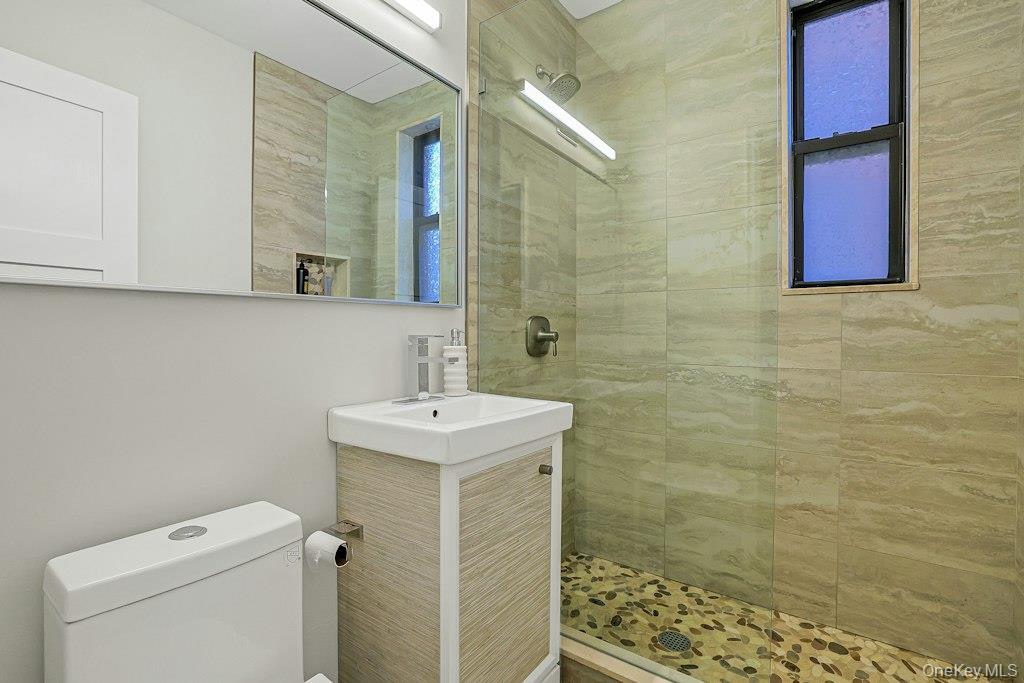142 Garth Road, Unit 3J photo 13