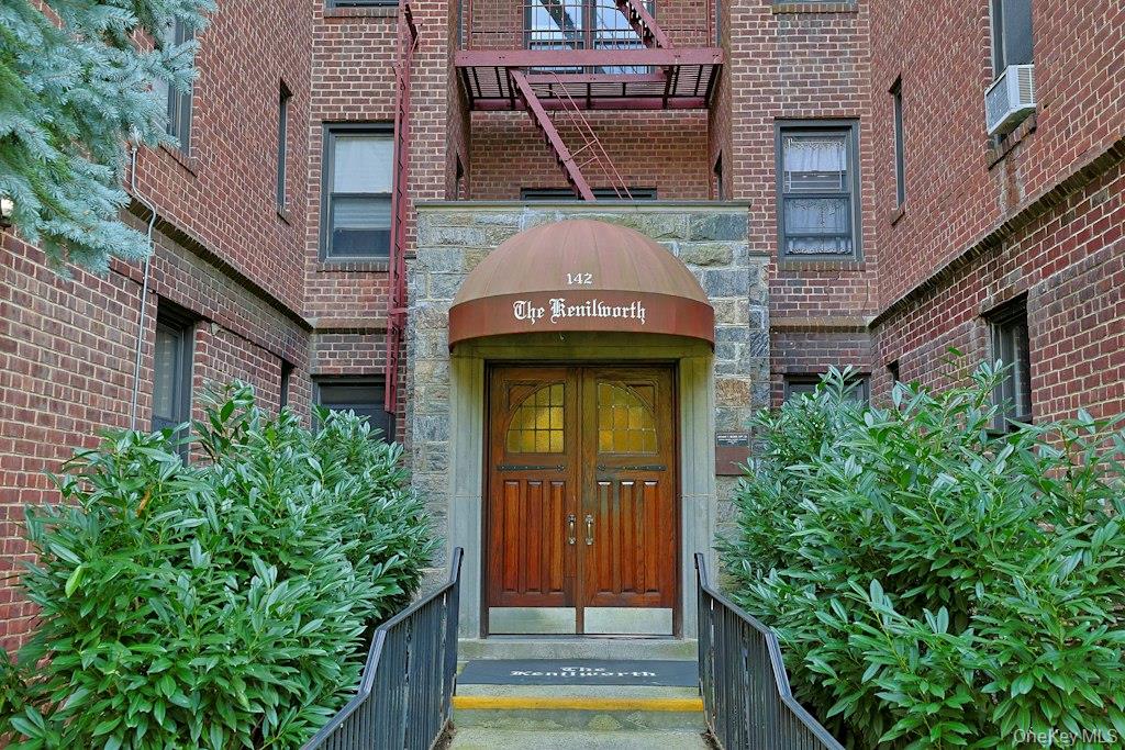 142 Garth Road, Unit 3J