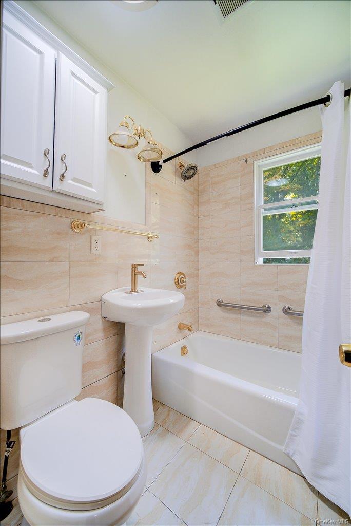 29 Dixon Lake Drive – For Sale photo 13