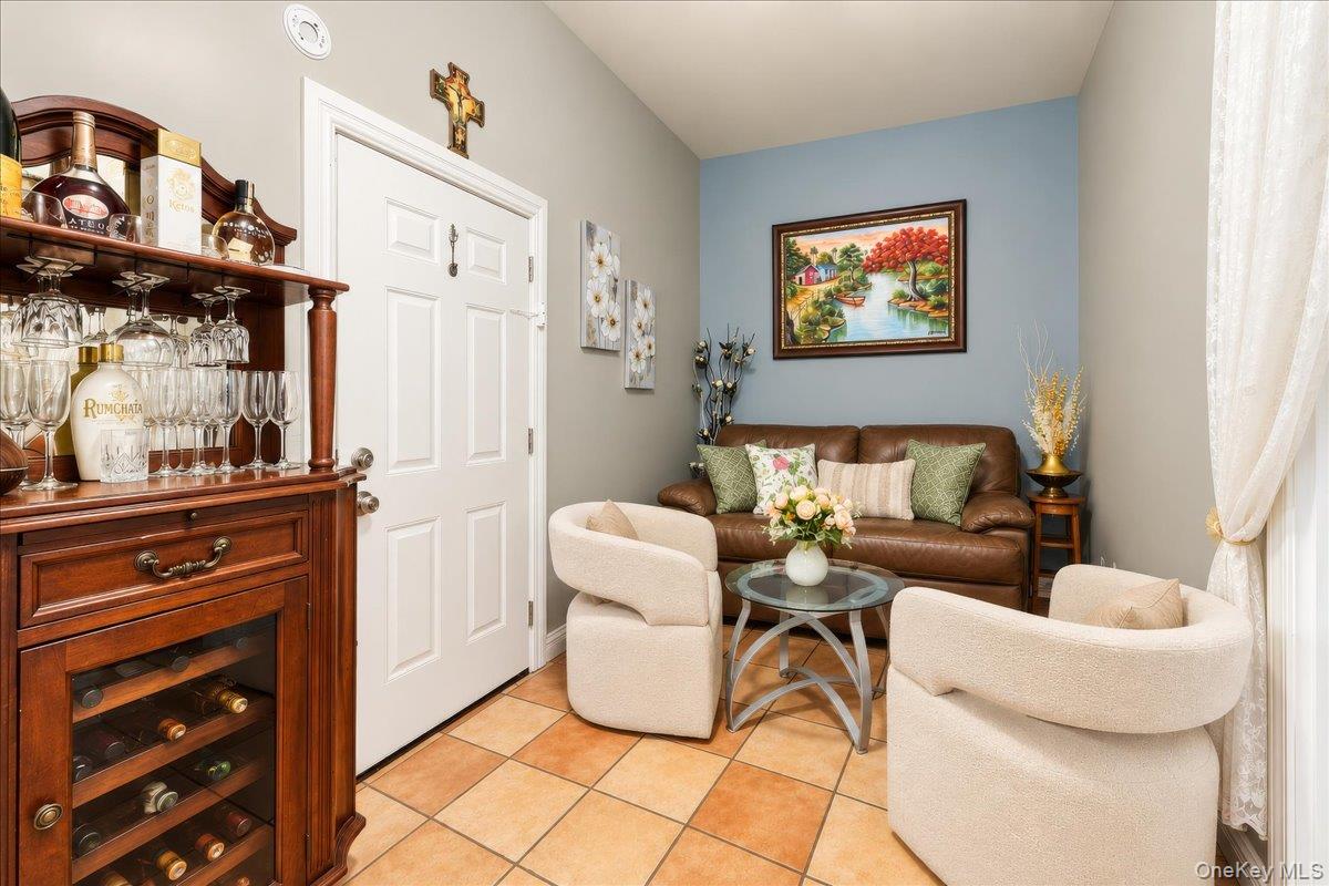 48 S 7th Avenue – For Sale photo 8