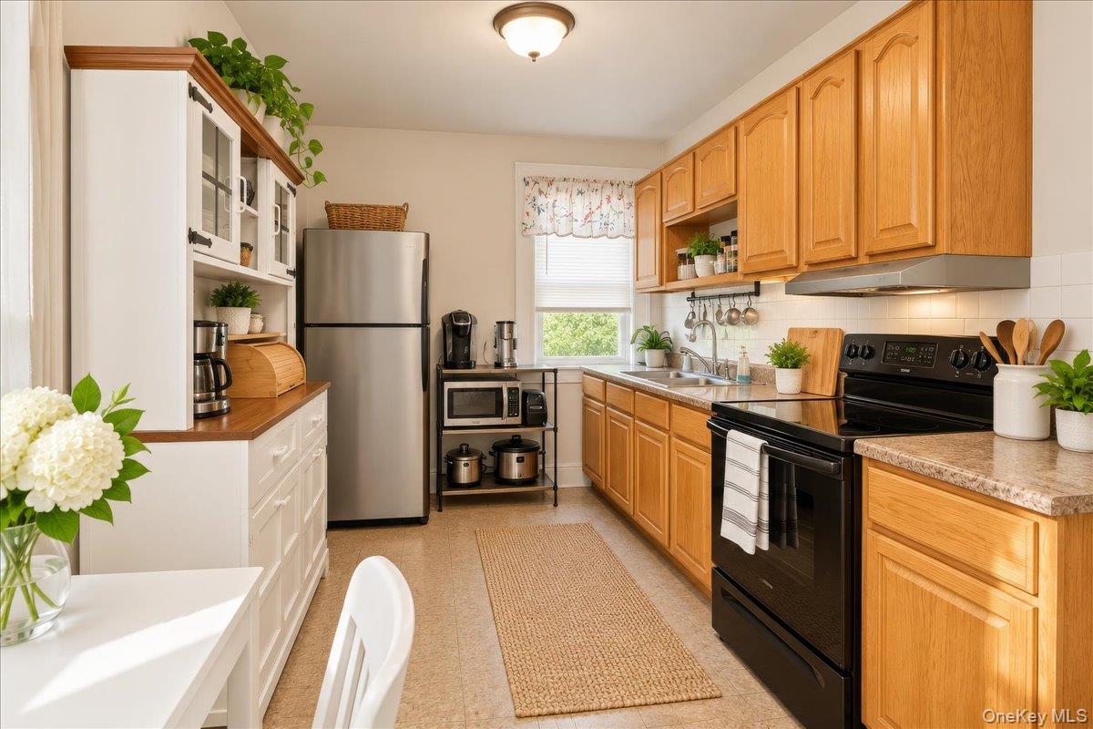 48 S 7th Avenue – For Sale photo 6