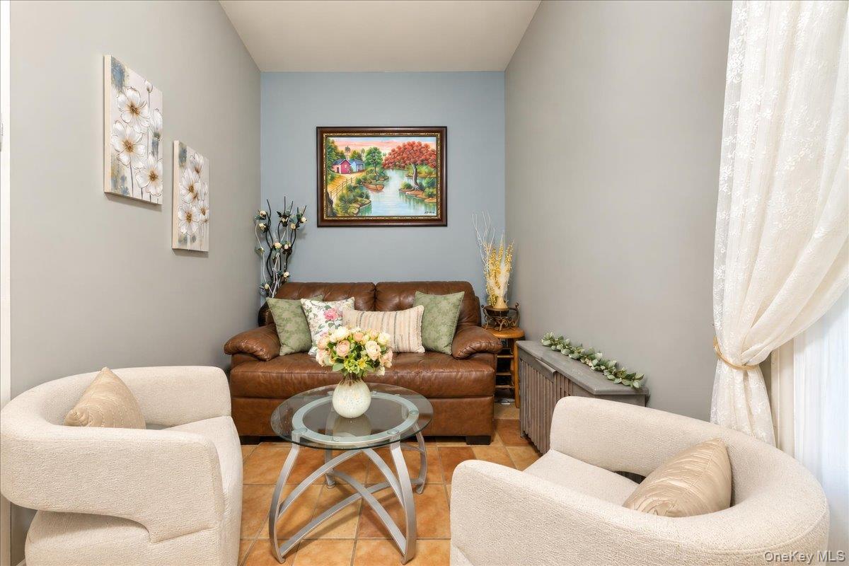 48 S 7th Avenue – For Sale photo 7