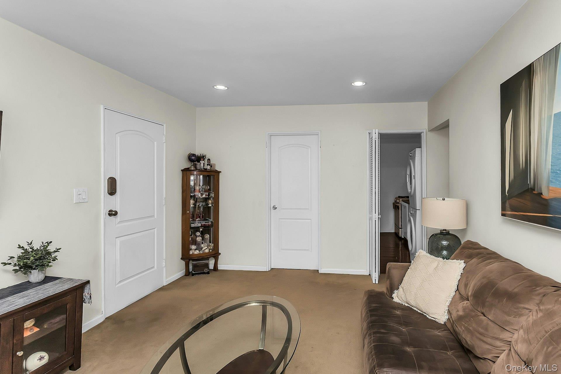 244-25 57th Drive, Unit G6 Upper photo 8