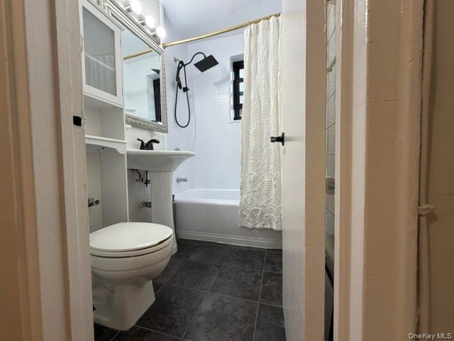 212-04 75th Avenue, Unit 5K photo 17