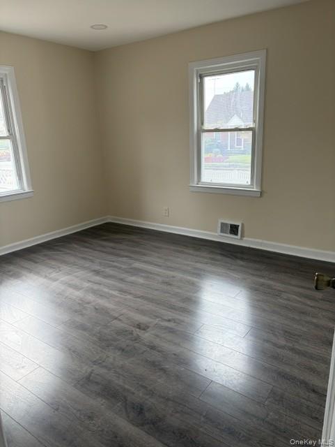 987 Center Drive – For Rent photo 6