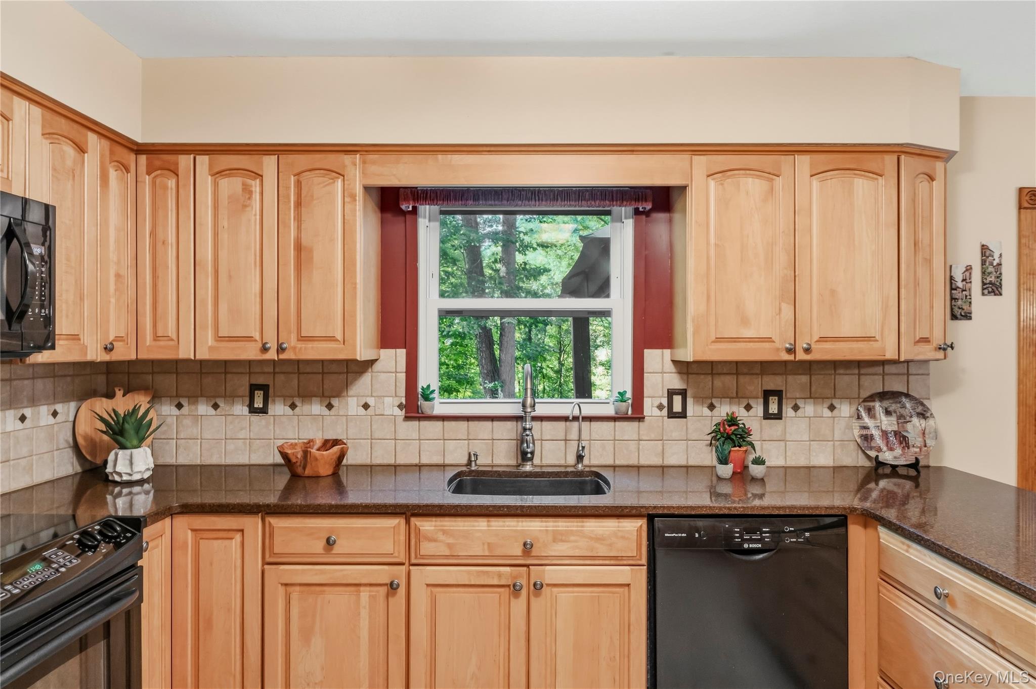 54 Christine Court – For Sale photo 16