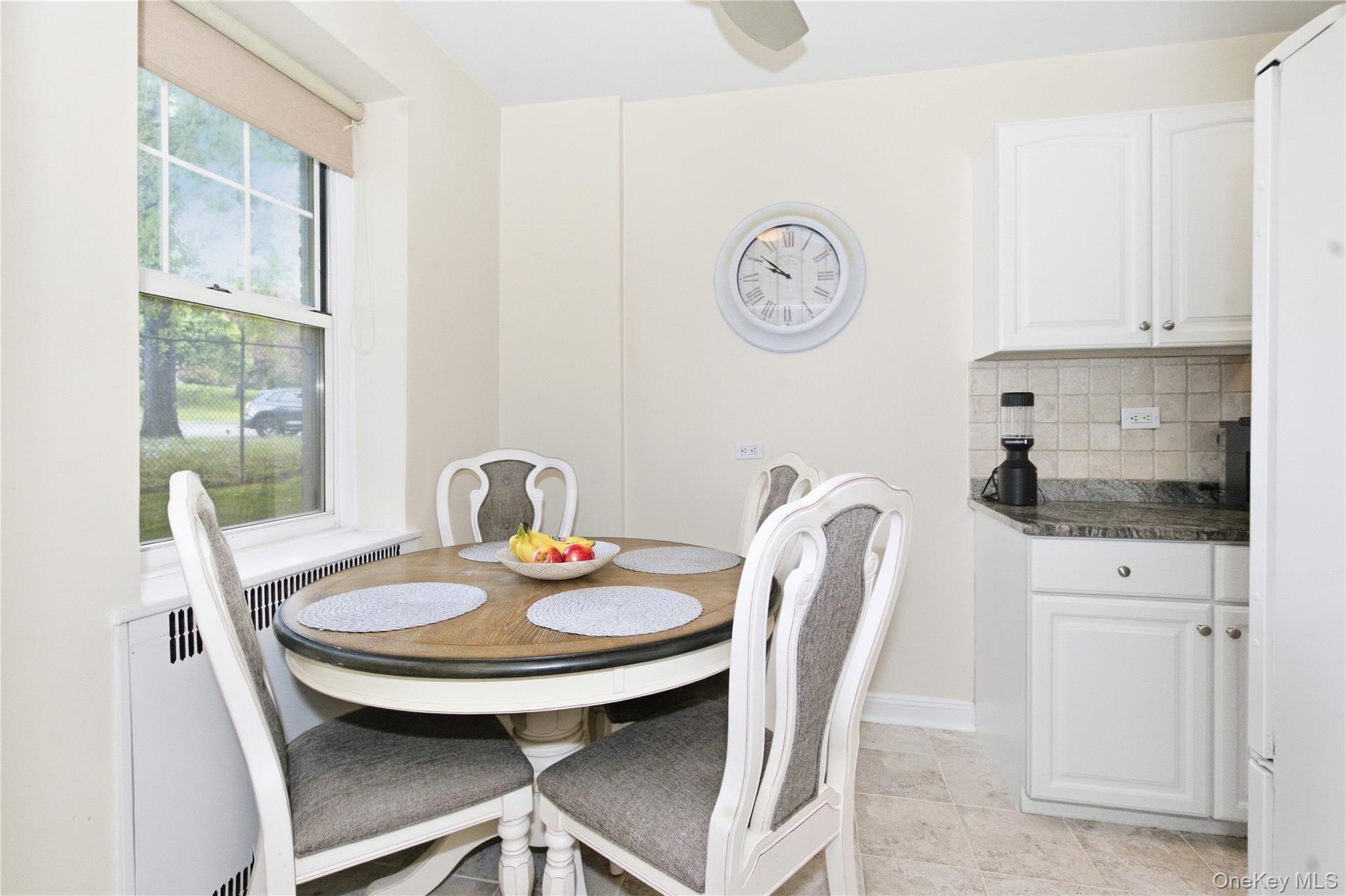 50 N Broadway, Unit 1J photo 8