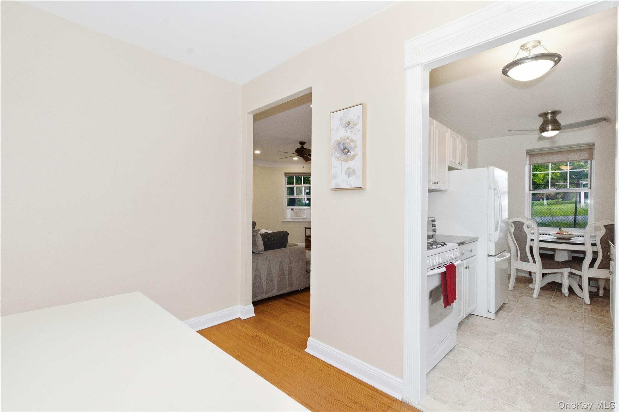 50 N Broadway, Unit 1J photo 11