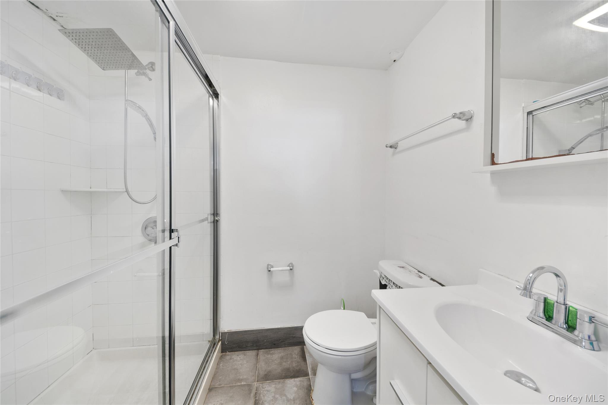 2710 Lurting Avenue – For Sale photo 8