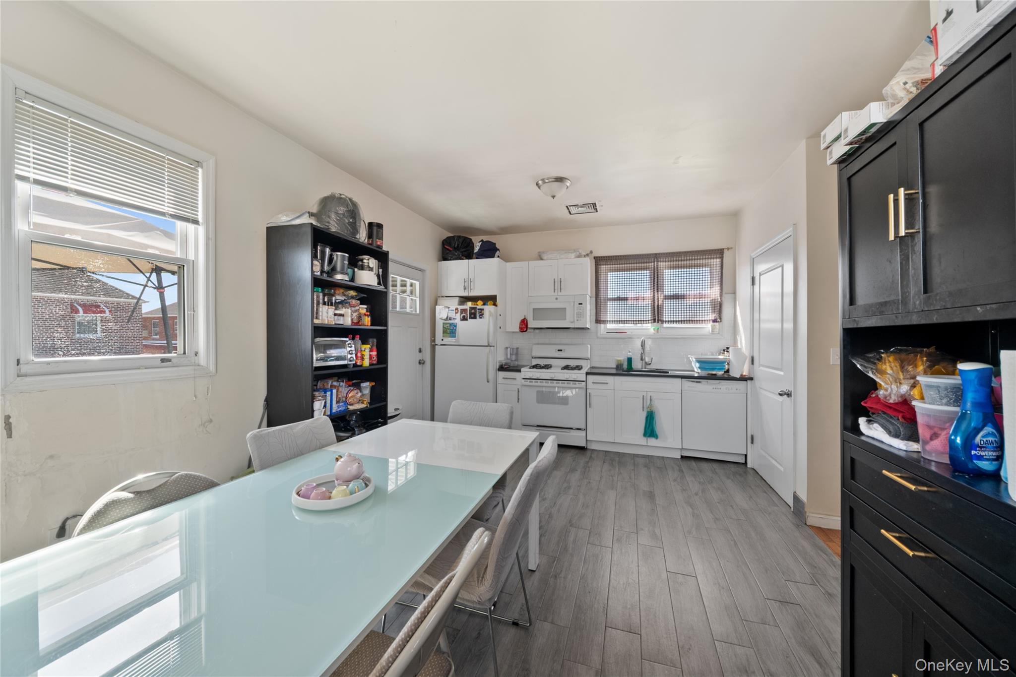 2710 Lurting Avenue – For Sale photo 34