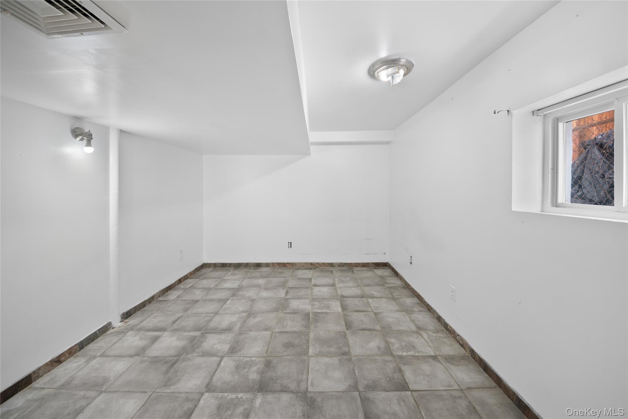 2710 Lurting Avenue – For Sale photo 12
