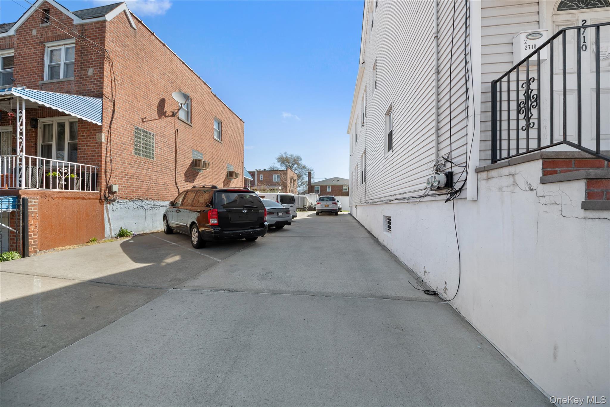 2710 Lurting Avenue – For Sale photo 38