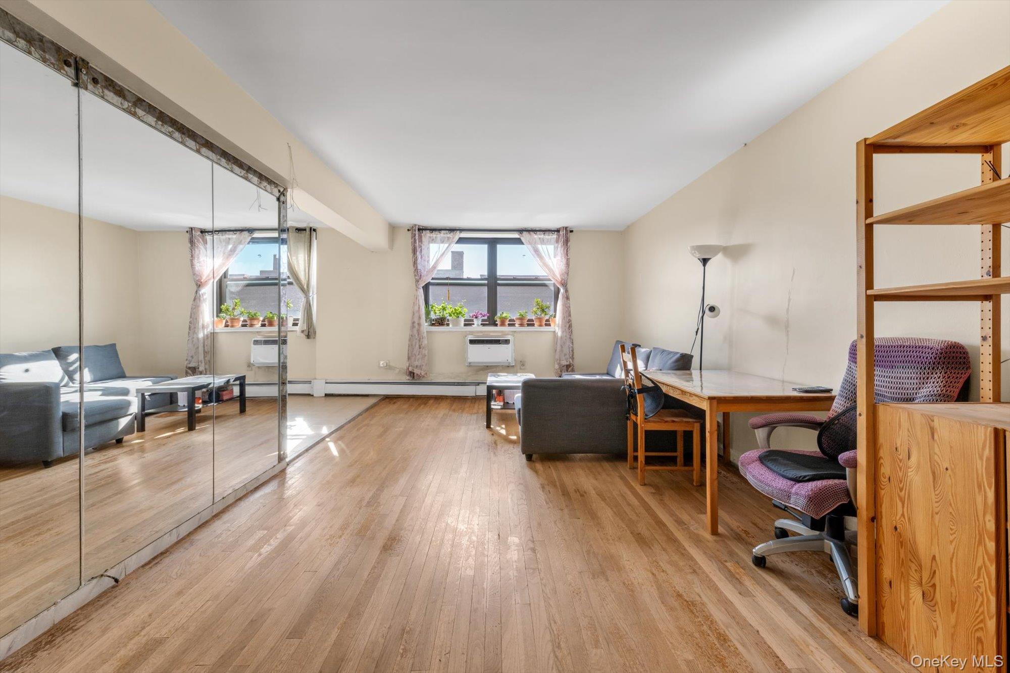 99-05 59Ave, Unit 6B photo 5