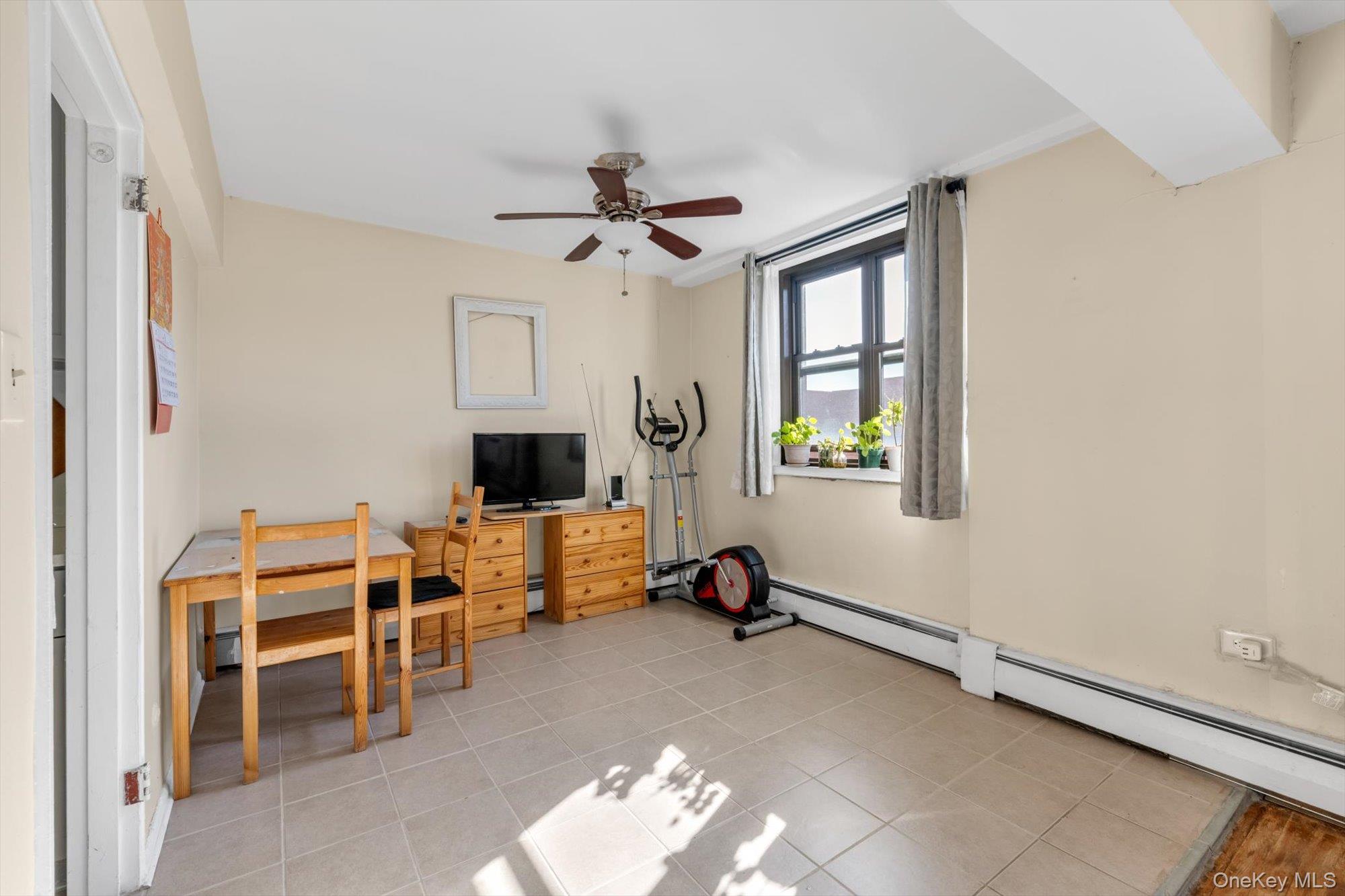 99-05 59Ave, Unit 6B photo 8