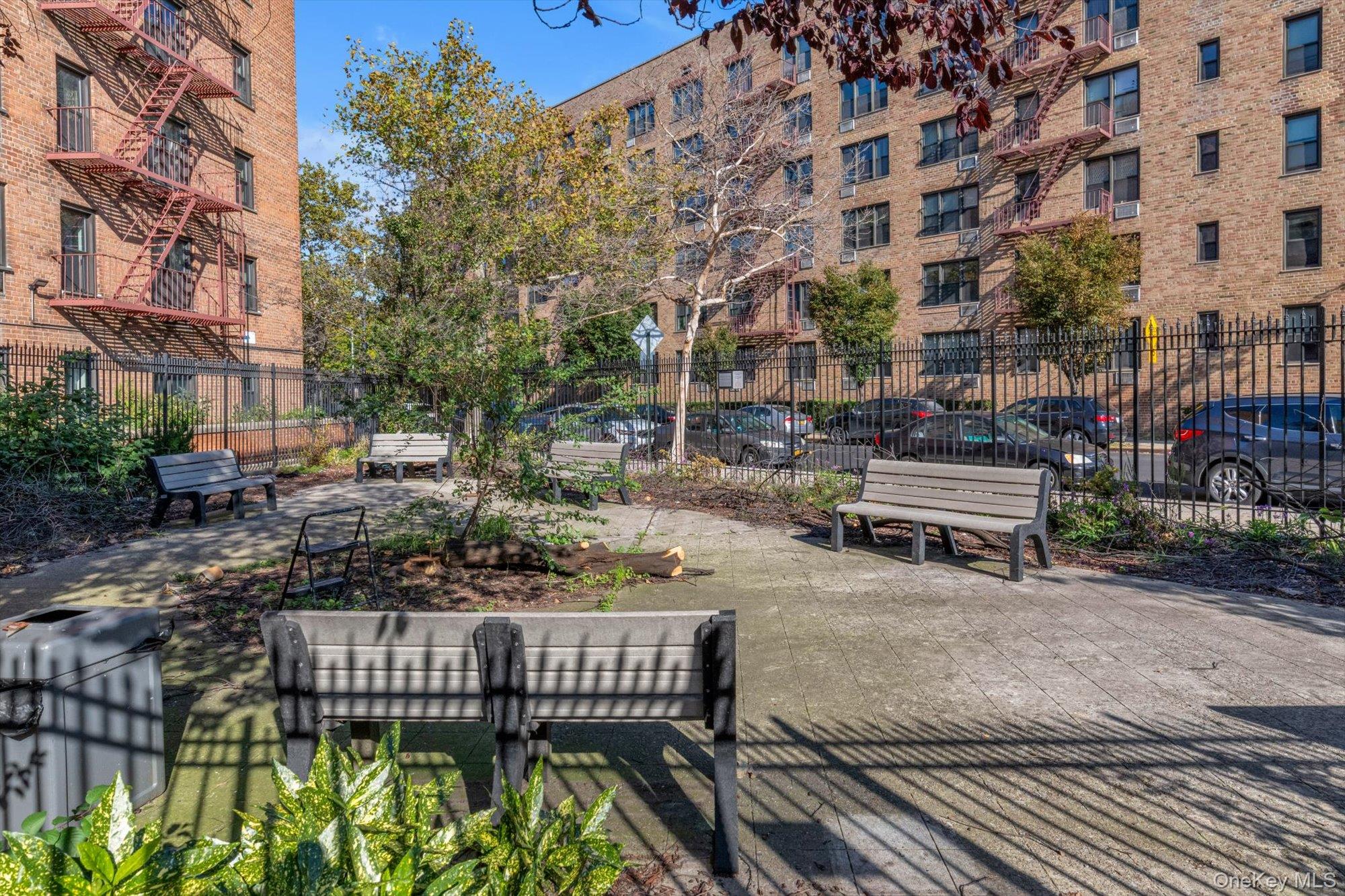 99-05 59Ave, Unit 6B photo 17