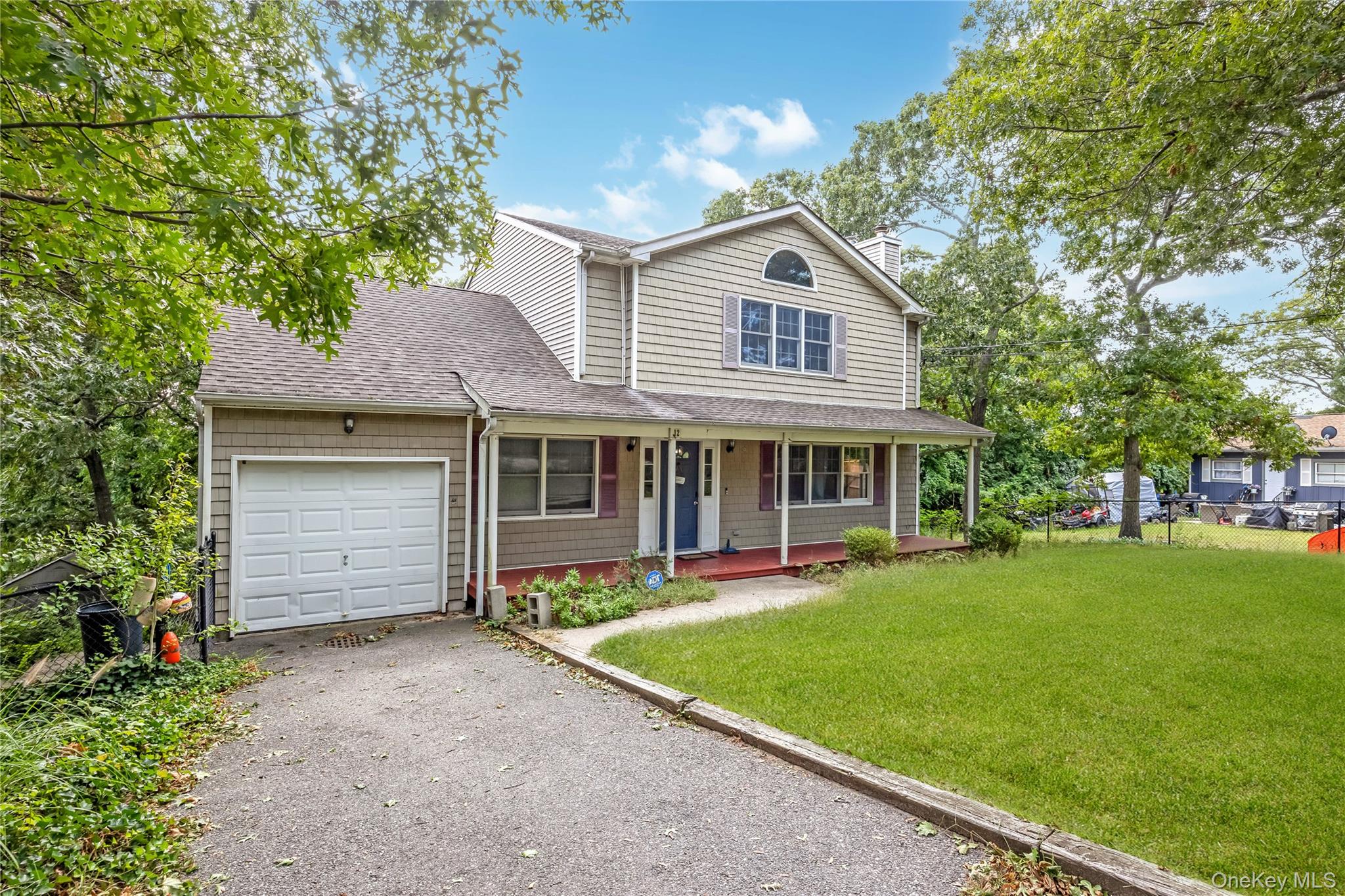 12 Garden Road – For Sale photo 2