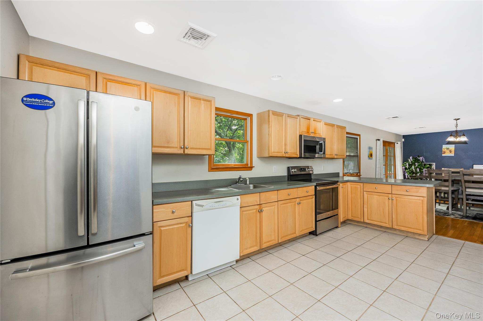 12 Garden Road – For Sale photo 12