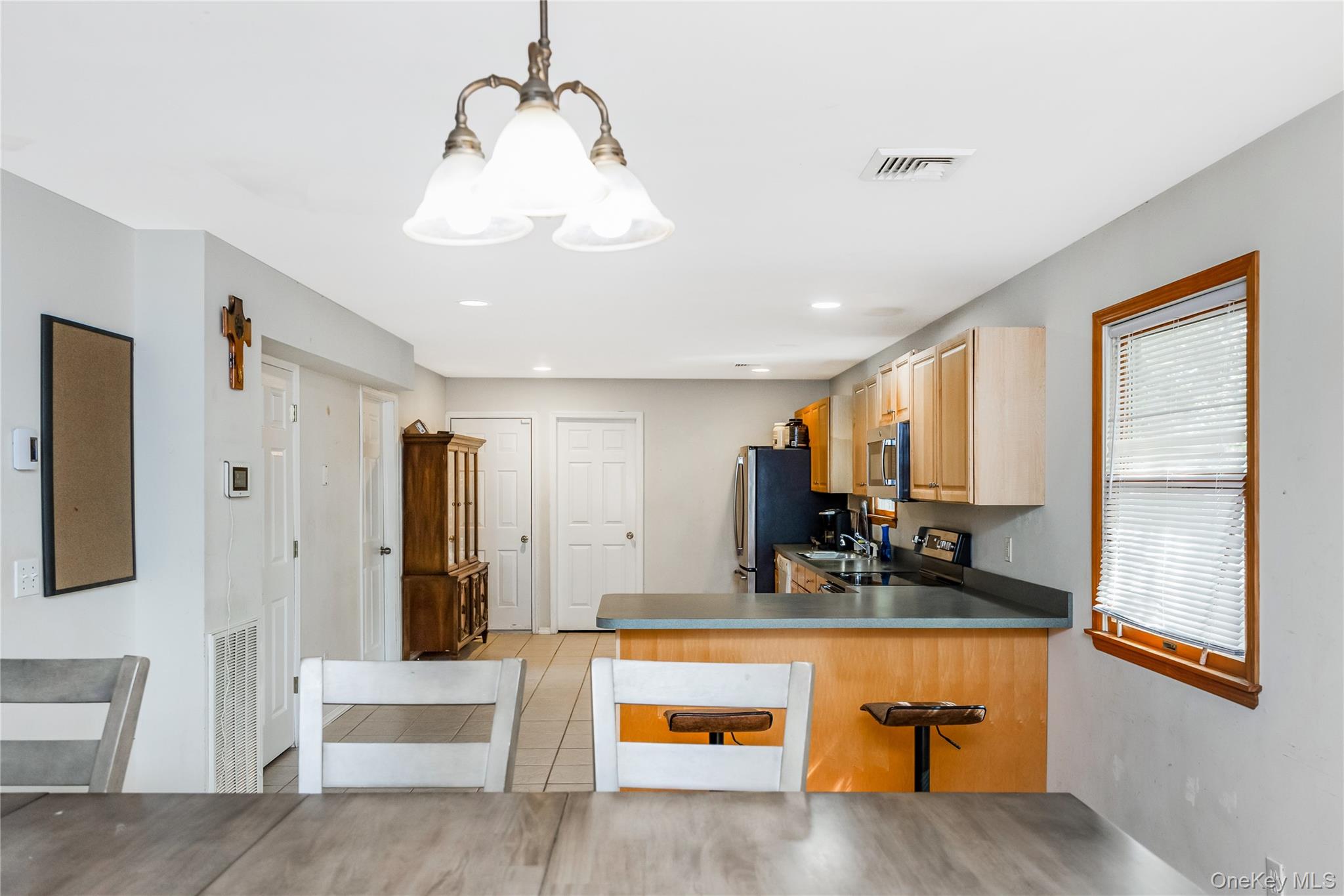 12 Garden Road – For Sale photo 9