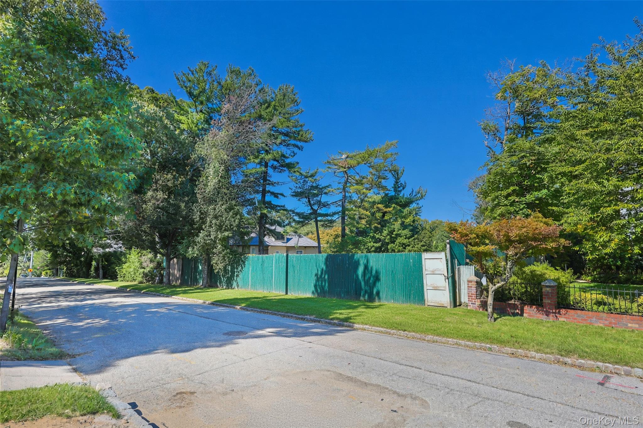240-17 Poplar Street – For Sale photo 17